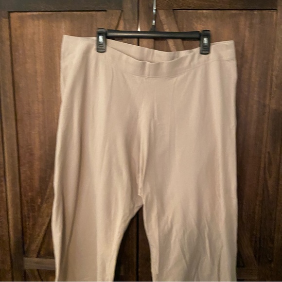 Old Navy Tan Wide-Leg Pants; 2X - Picture 2 of 3